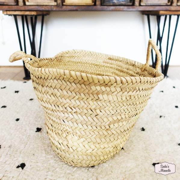 Handmade Moroccan Palm Leaf Basket, Medium