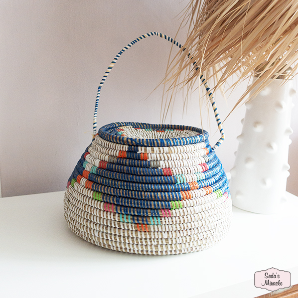 Afrikaanse Umbaza hangmand, wit blauw met gekleurde details